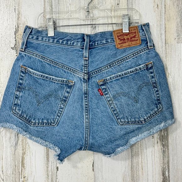Levi’s 501 heavy distressed denim butterfly button jean shorts size 26 - Picture 6 of 10